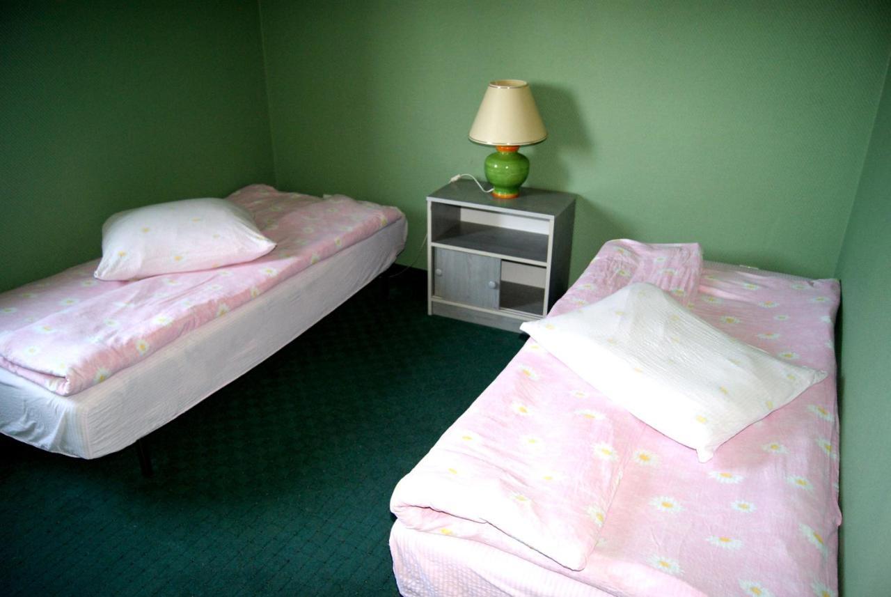 Hotel Holidays Słubice Buitenkant foto